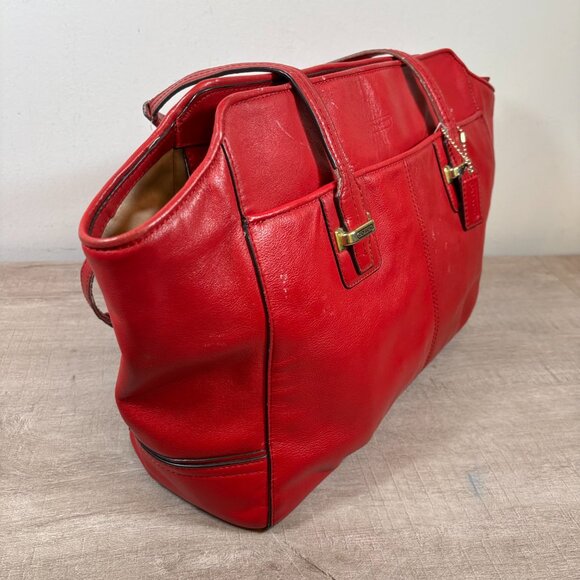 Vtg Coach Taylor Red Leather Purse - Picture 3 of 16